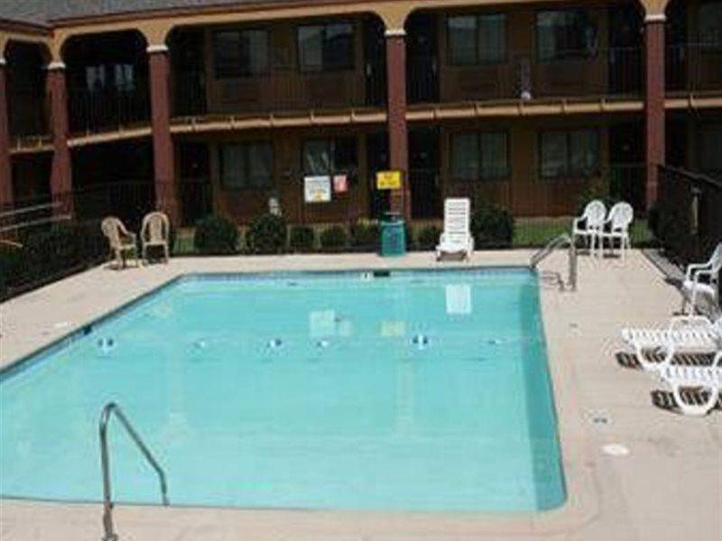 Oyo Hotel Tulsa Ok I-44/Route 66 ภายนอก รูปภาพ