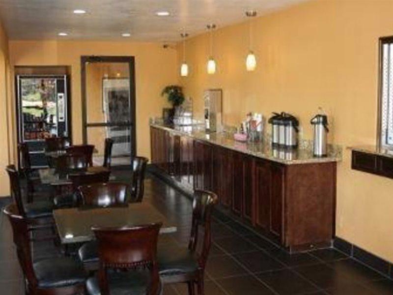 Oyo Hotel Tulsa Ok I-44/Route 66 ภายนอก รูปภาพ