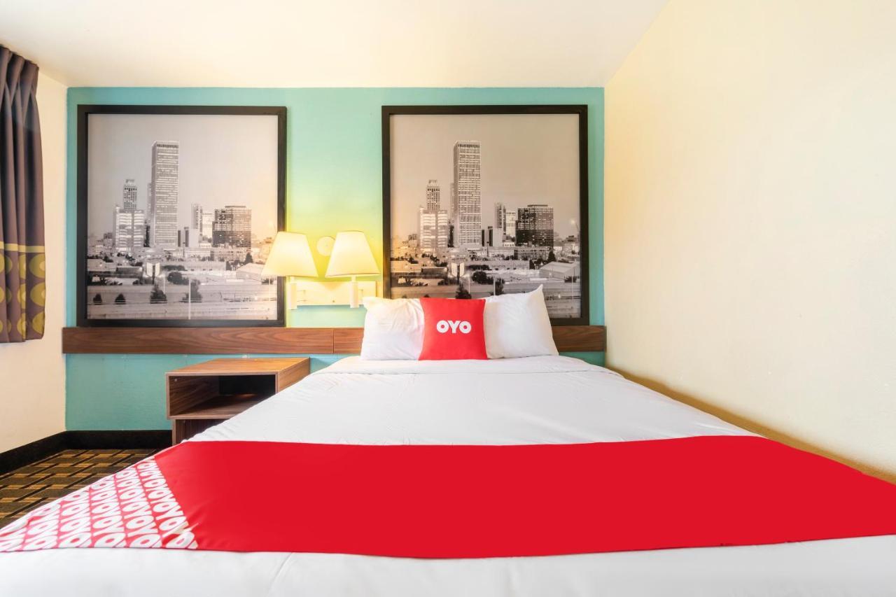 Oyo Hotel Tulsa Ok I-44/Route 66 ภายนอก รูปภาพ